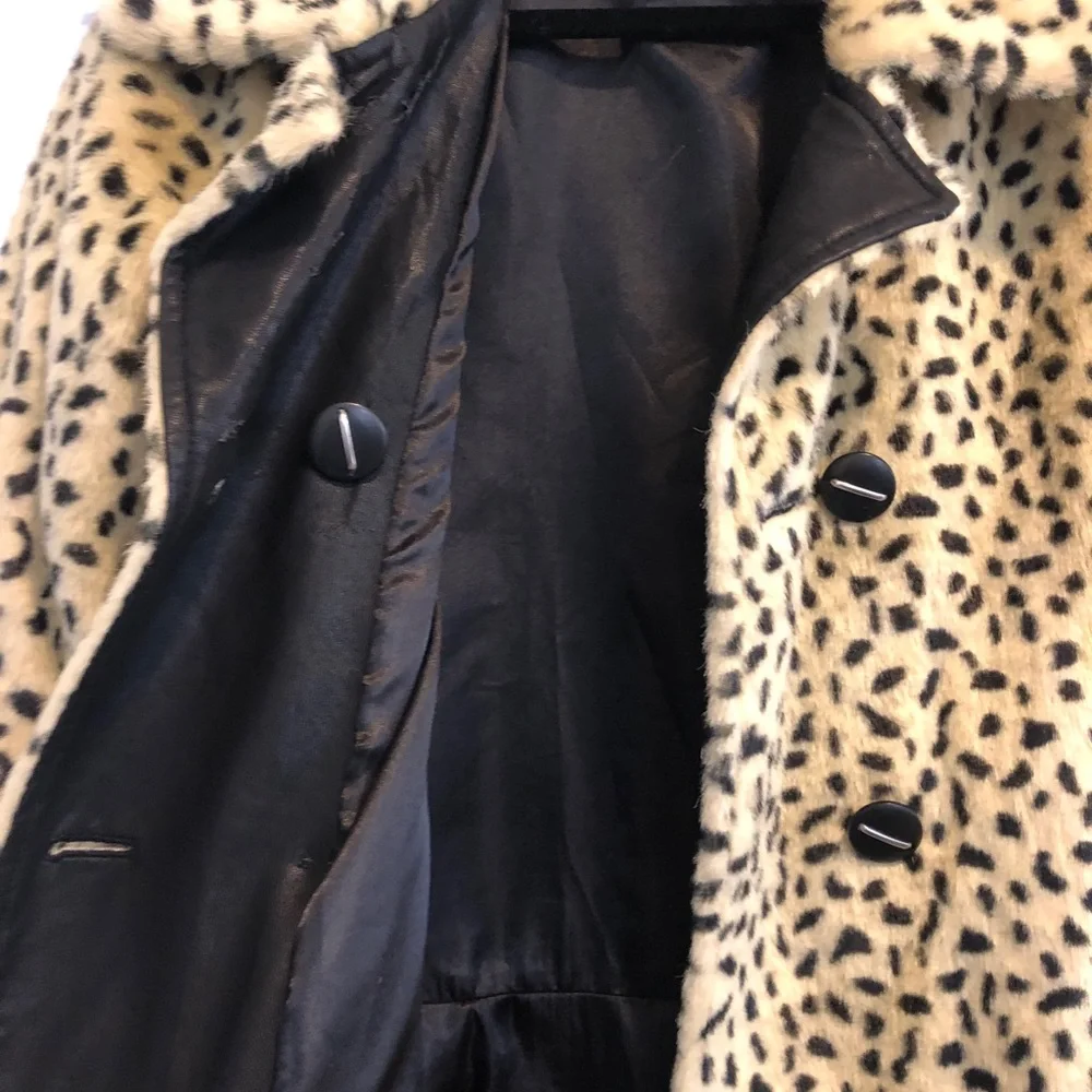 Free People Leopard Print Faux Fur Coat in Cream and Black - please read!